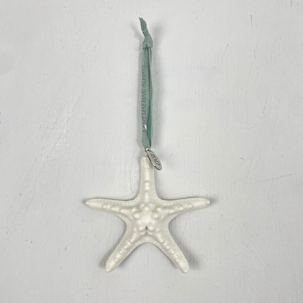 Christmas Ornament White Starfish Resin Remembering Always Dated 2017 Holiday
